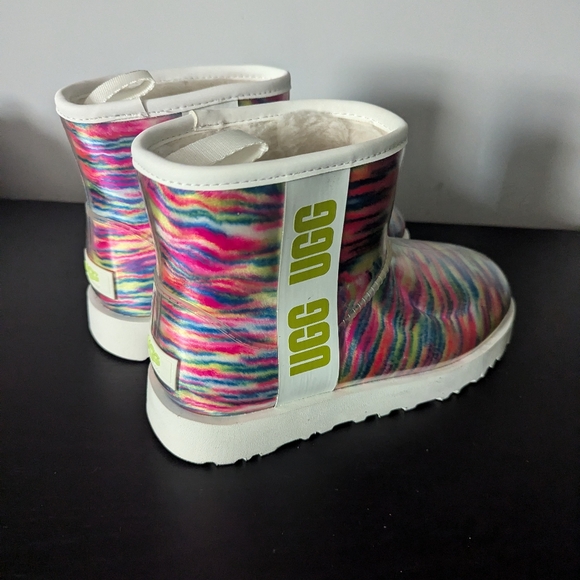 UGG Classic Waterproof Clear Mini Pixelate Boots Multicolor size 6 - Picture 4 of 7